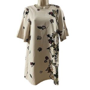 Zara ~ Women’s Ivory Floral Print ~ Short sleeved ~ Shift dress ~ size S